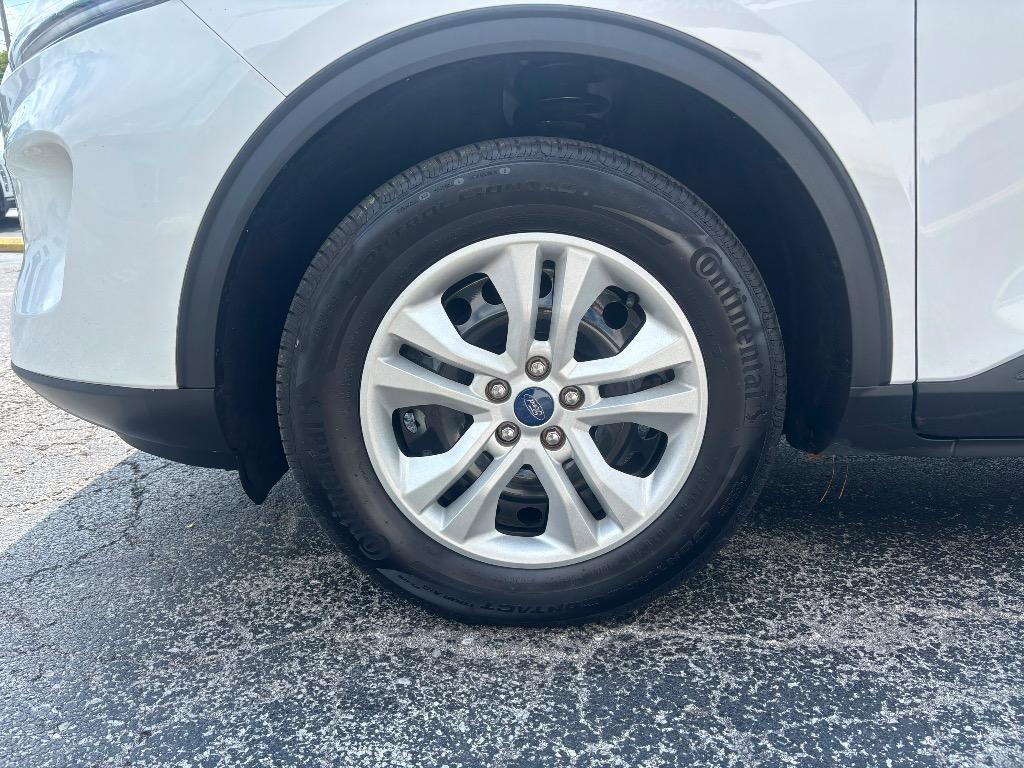 2022 Ford Escape - $15,995