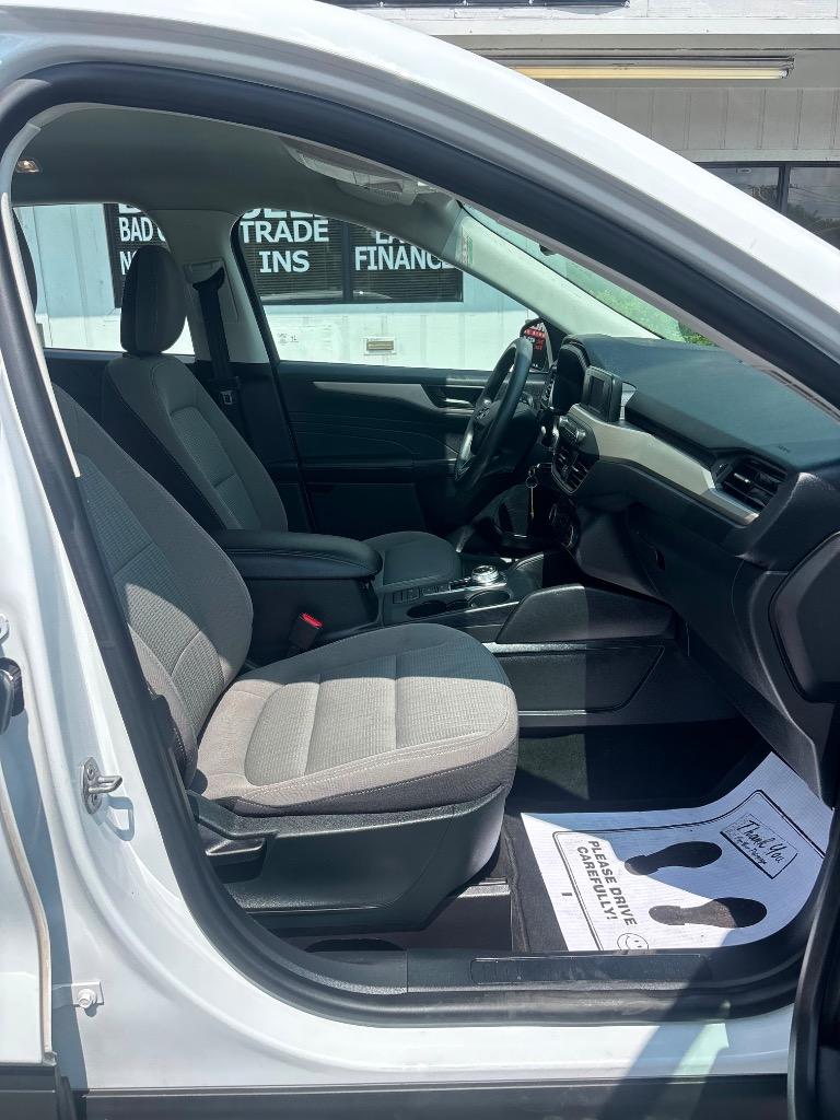 2022 Ford Escape - $15,995