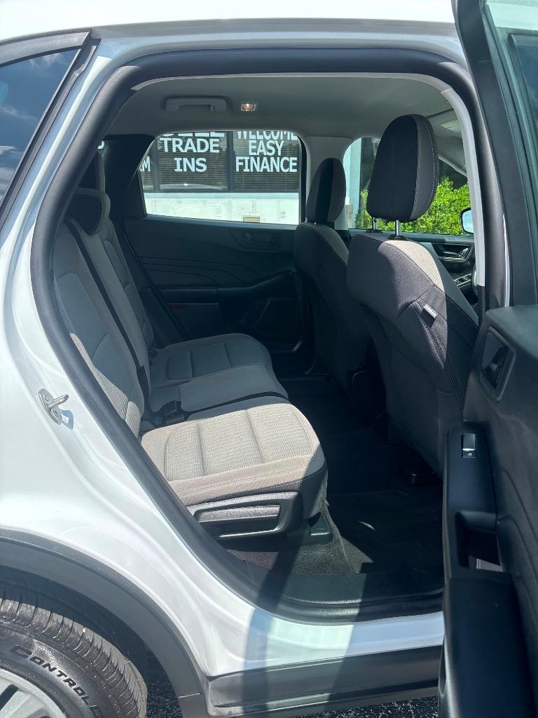 2022 Ford Escape - $15,995
