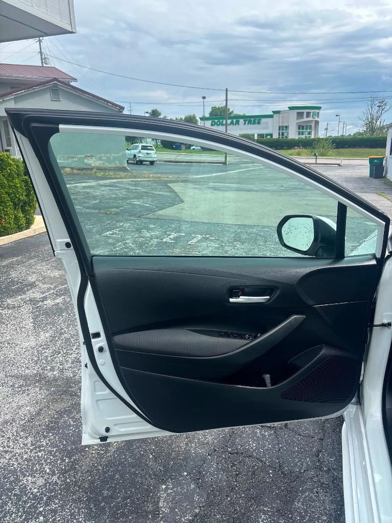 2021 Toyota Corolla - $15,995
