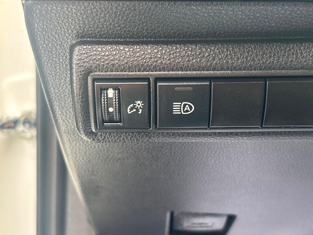 2021 Toyota Corolla - $15,995