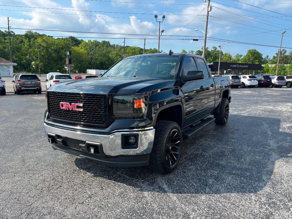2015 GMC Sierra 1500 - $17,995