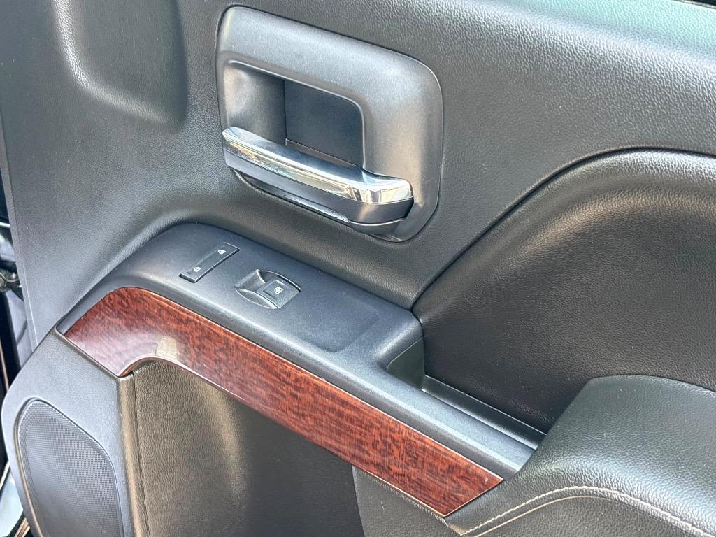 2015 GMC Sierra 1500 - $17,995