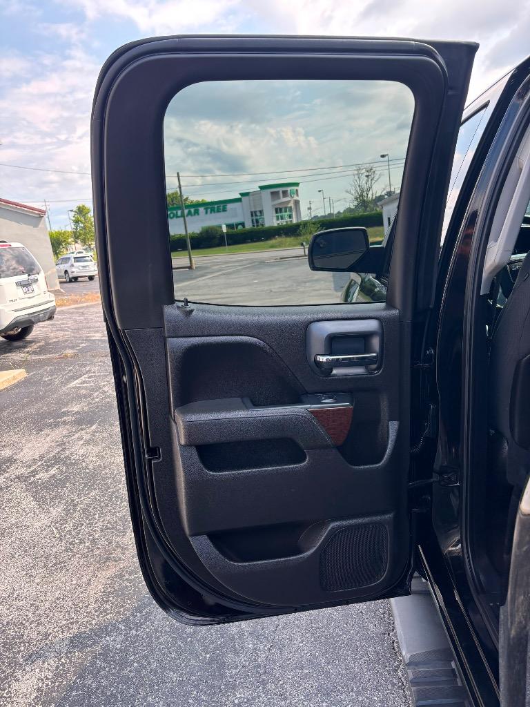 2015 GMC Sierra 1500 - $17,995