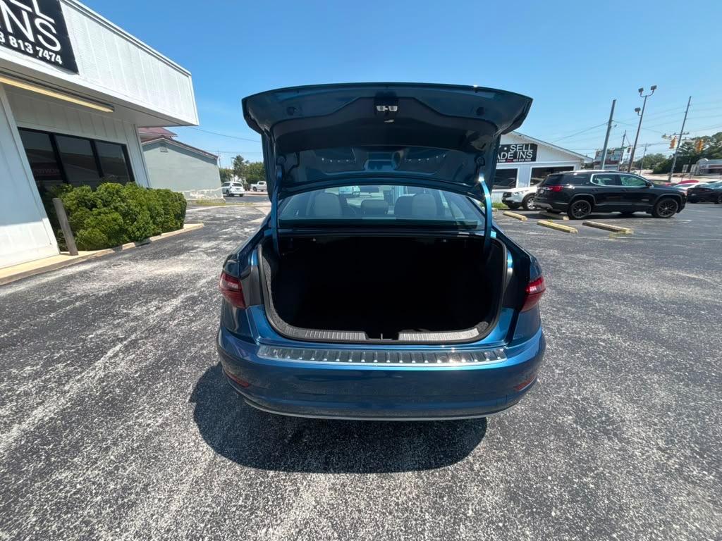 2021 Volkswagen Jetta - $10,995