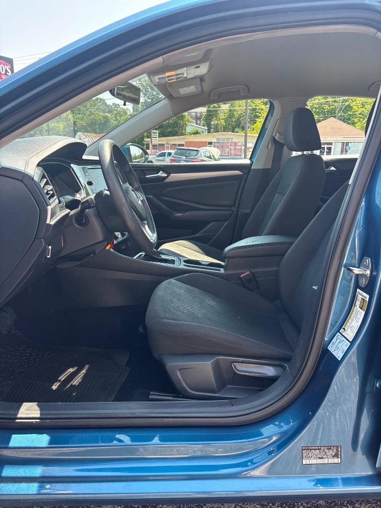 2021 Volkswagen Jetta - $10,995