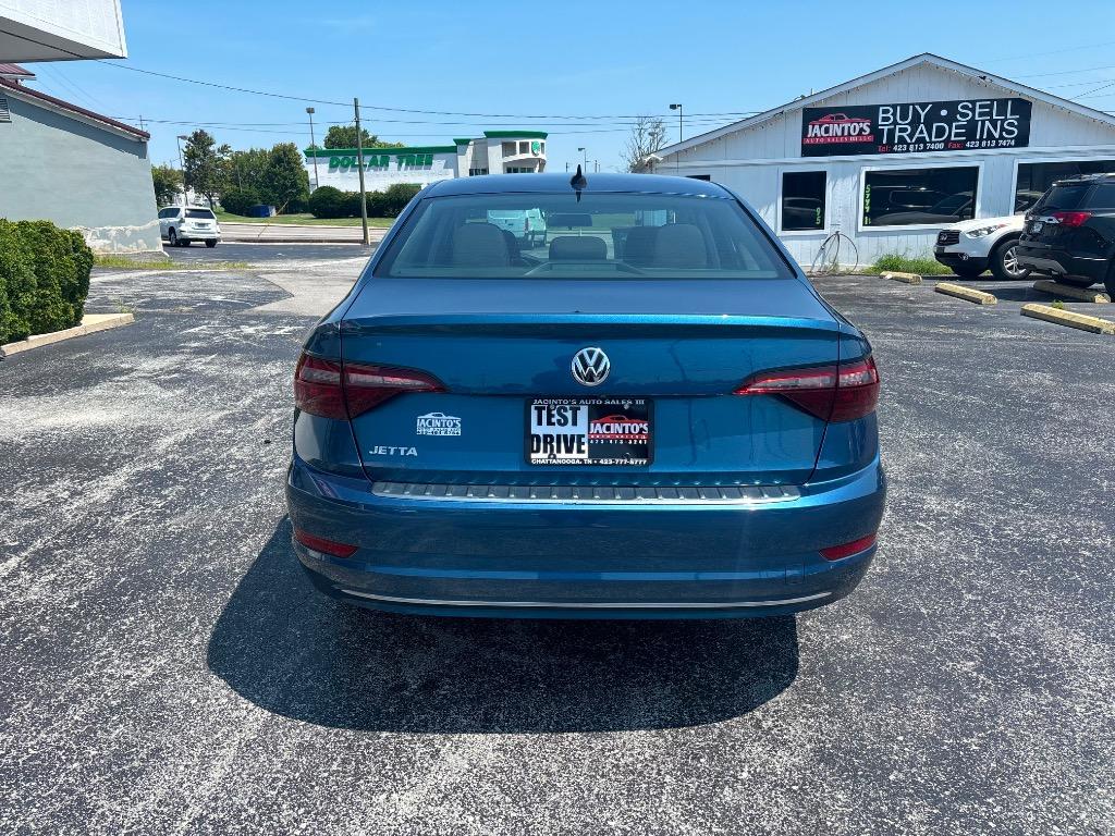 2021 Volkswagen Jetta - $10,995