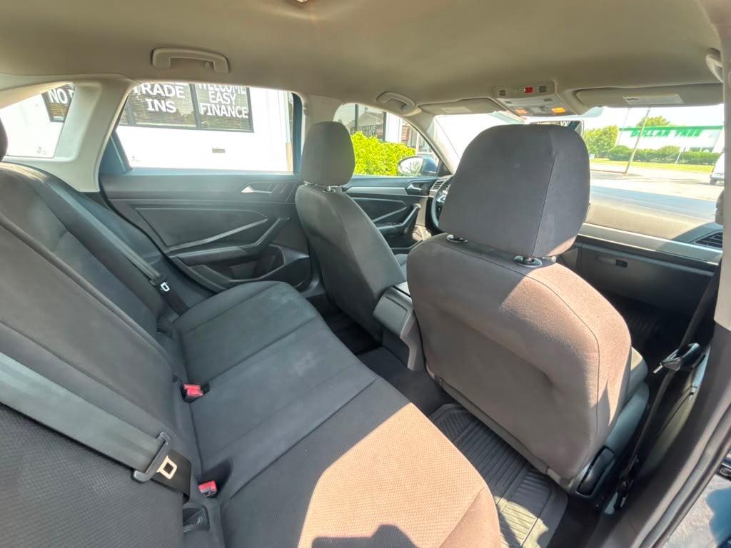 2021 Volkswagen Jetta - $10,995