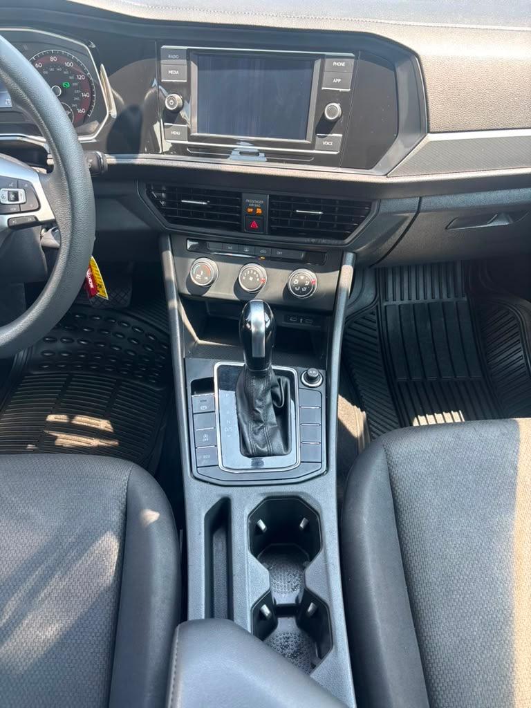 2021 Volkswagen Jetta - $10,995