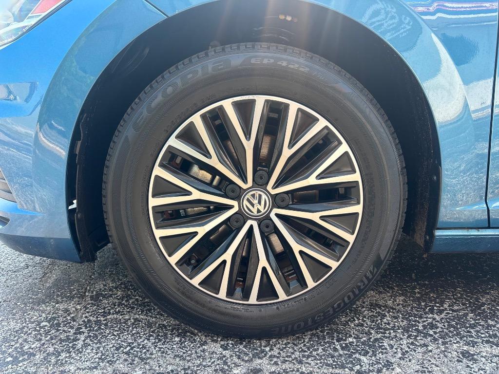 2021 Volkswagen Jetta - $10,995