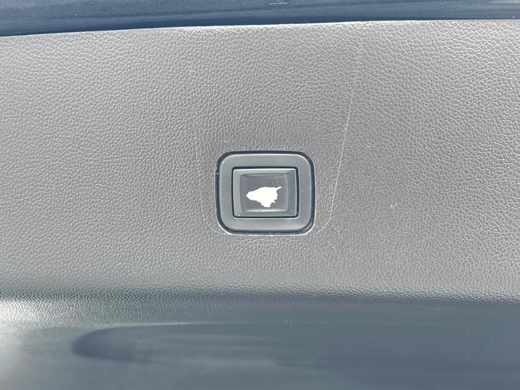 2018 Chevrolet Traverse - $13,995