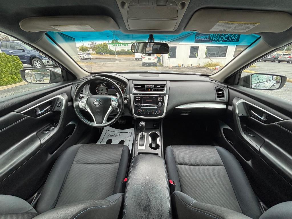 2017 Nissan Altima - $13,995