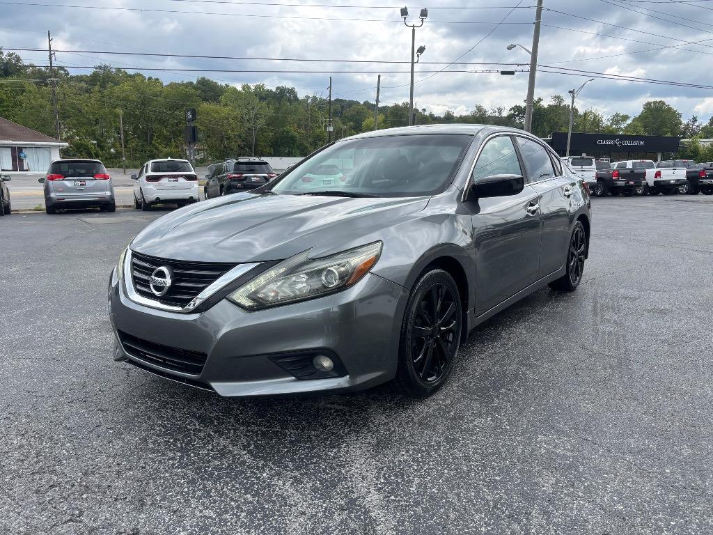 2017 Nissan Altima - $13,995