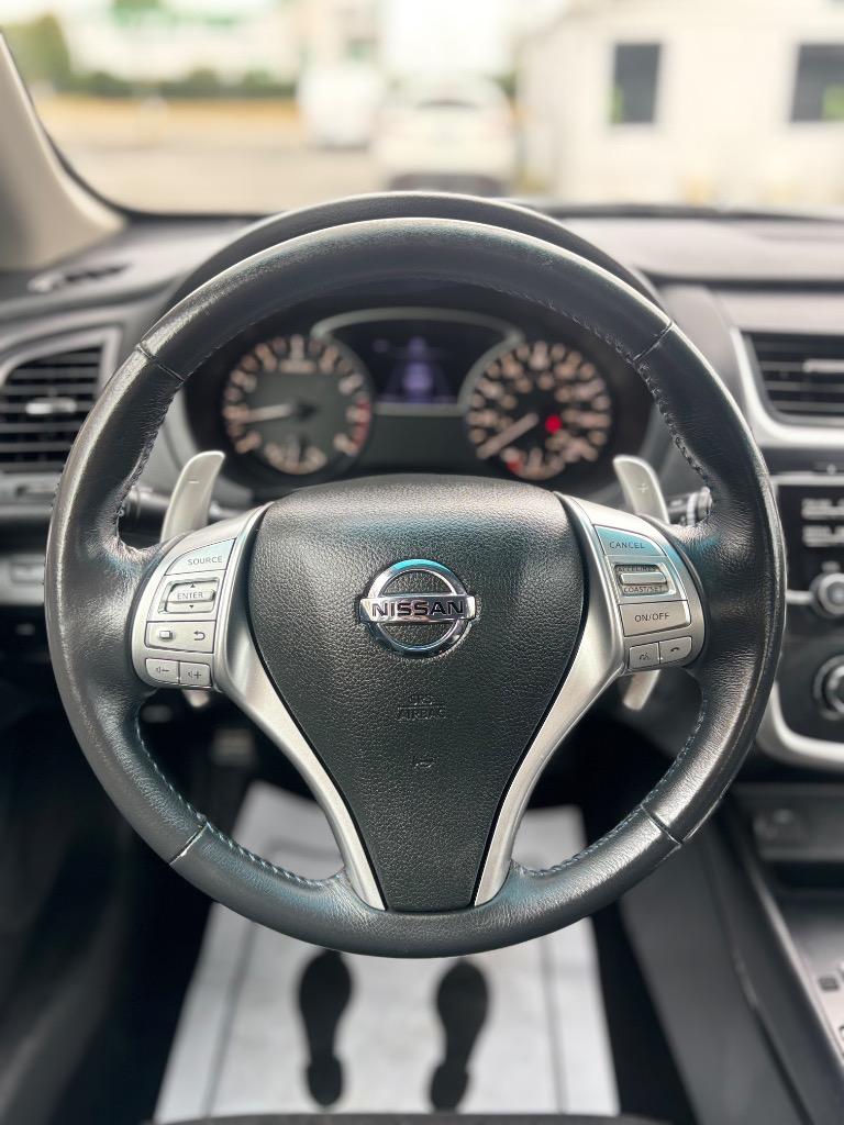 2017 Nissan Altima - $13,995
