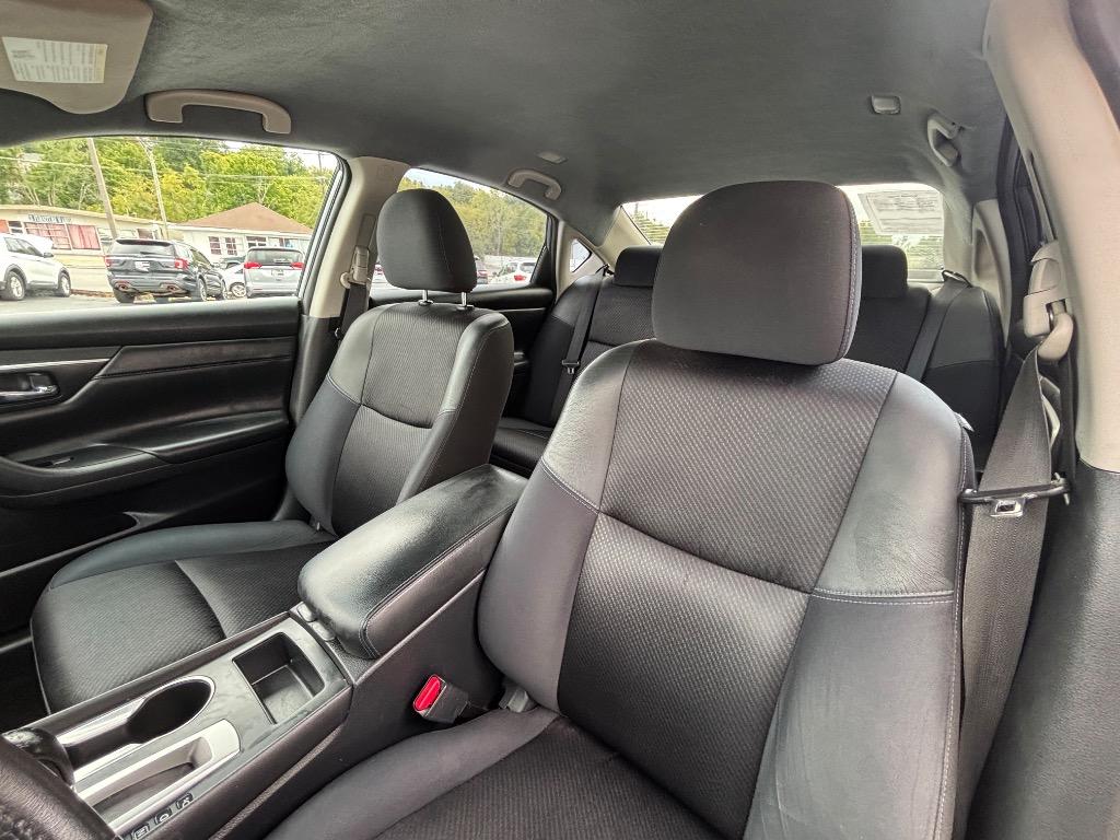 2017 Nissan Altima - $13,995