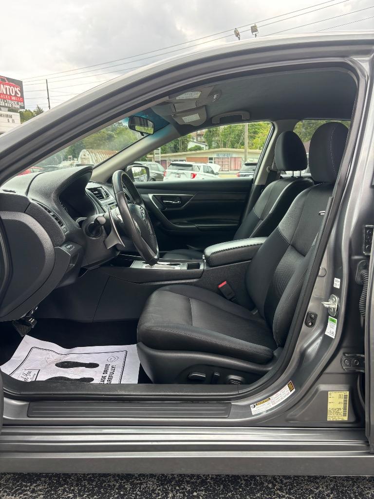 2017 Nissan Altima - $13,995