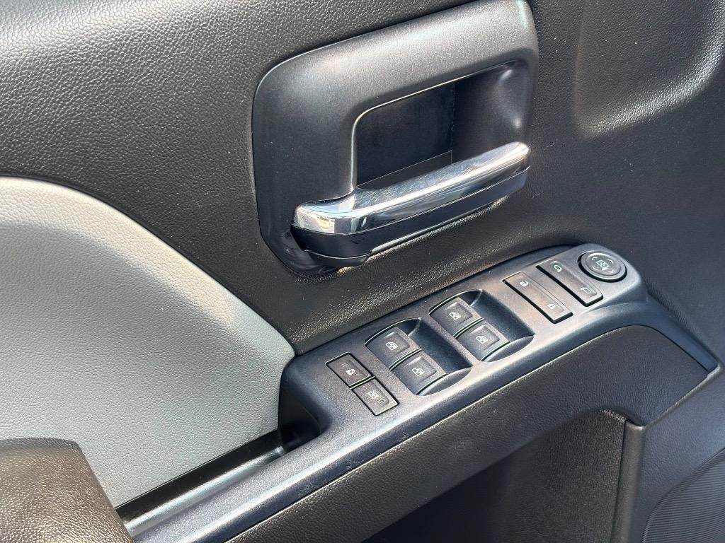 2018 Chevrolet Silverado - $19,995