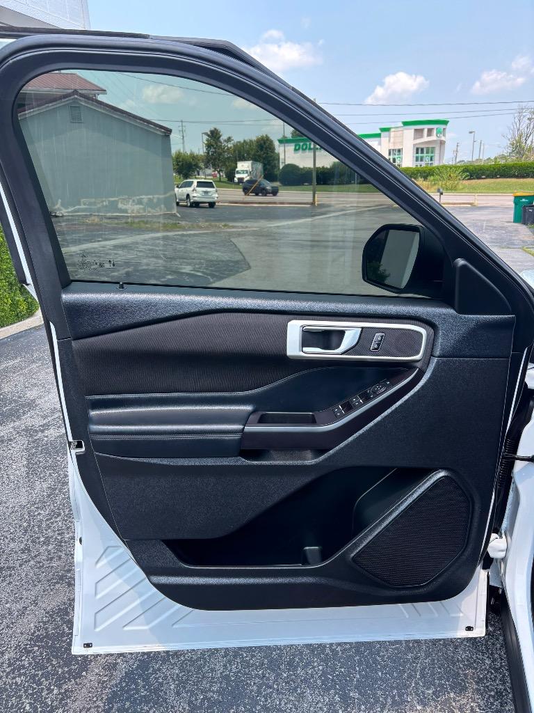 2020 Ford Explorer - $18,995