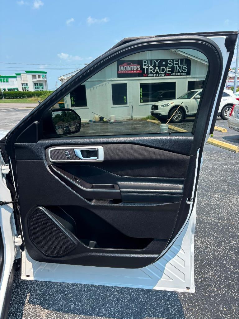 2020 Ford Explorer - $18,995