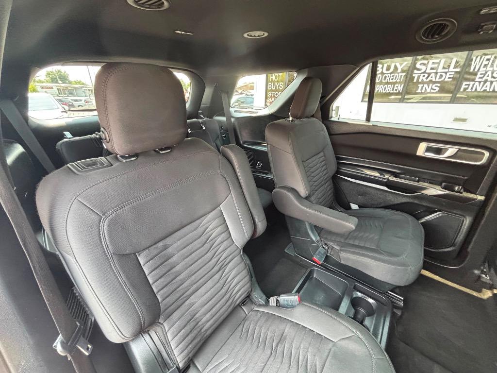 2020 Ford Explorer - $18,995