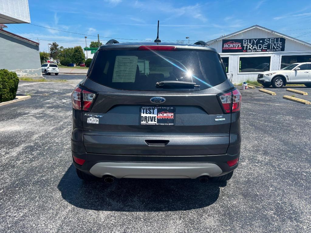 2018 Ford Escape - $10,995