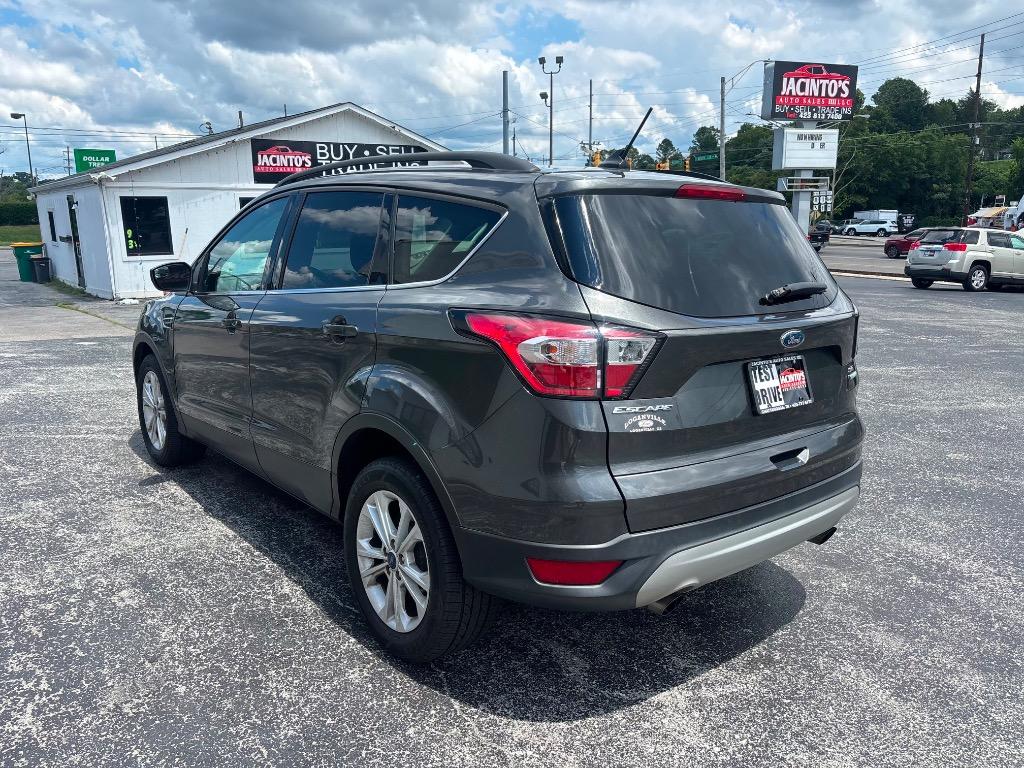 2018 Ford Escape - $10,995