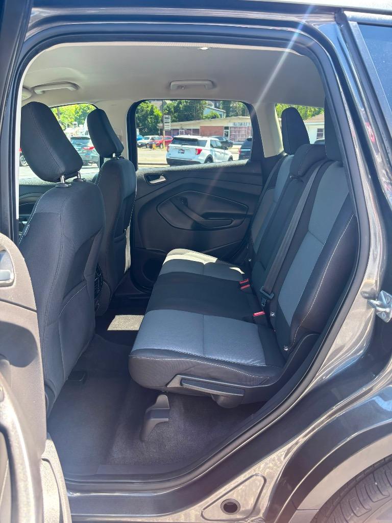 2018 Ford Escape - $10,995