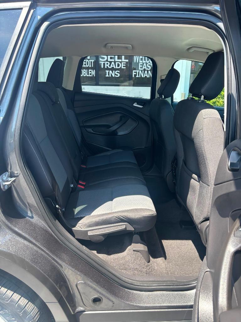 2018 Ford Escape - $10,995