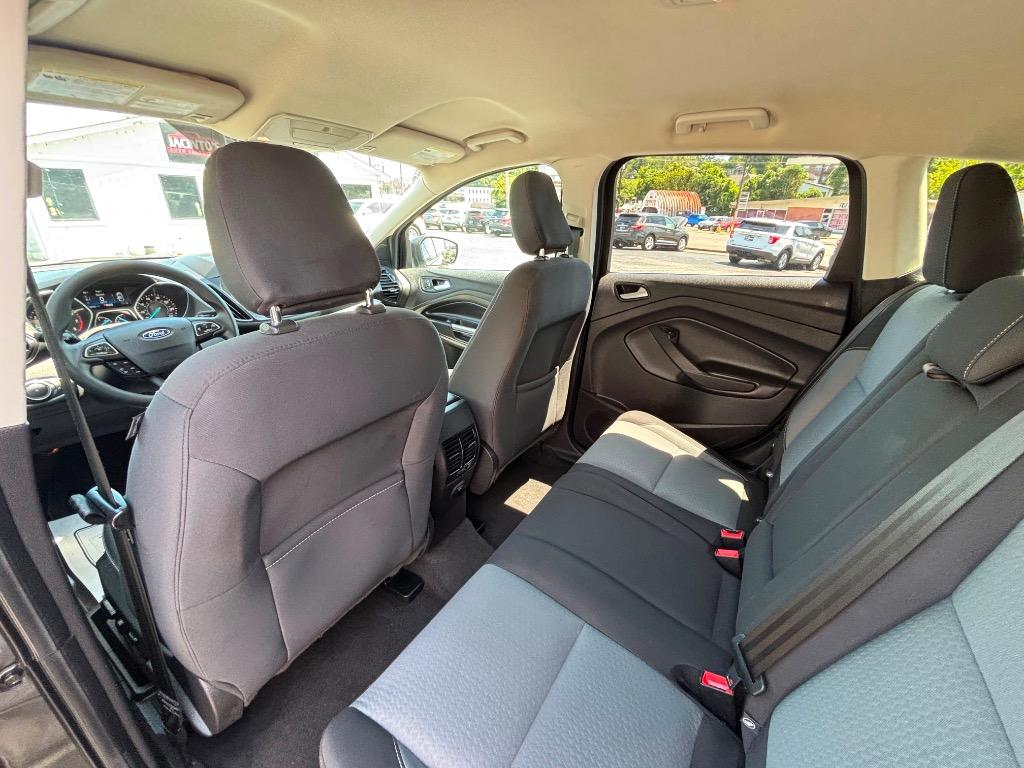 2018 Ford Escape - $10,995