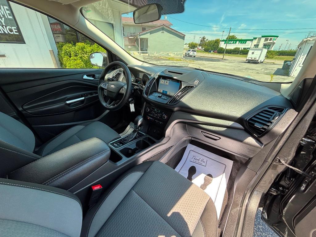 2018 Ford Escape - $10,995
