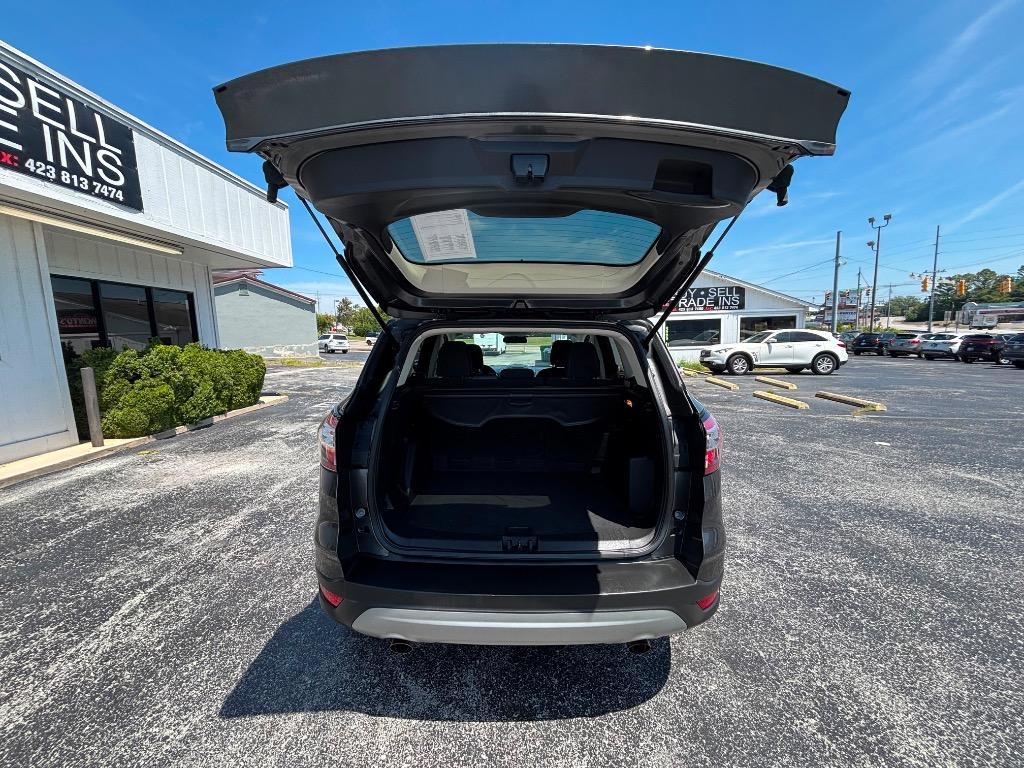 2018 Ford Escape - $10,995
