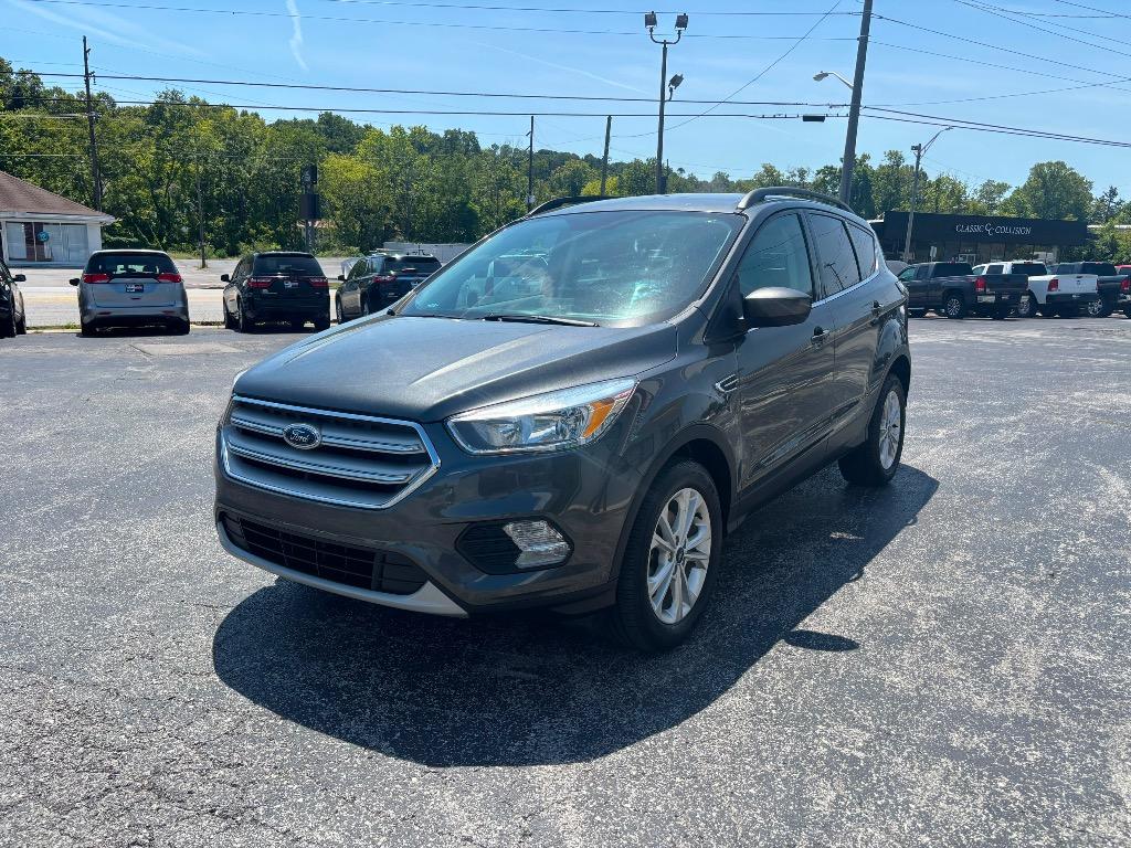 2018 Ford Escape - $10,995