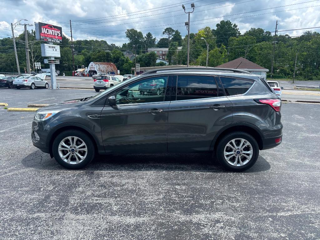 2018 Ford Escape - $10,995