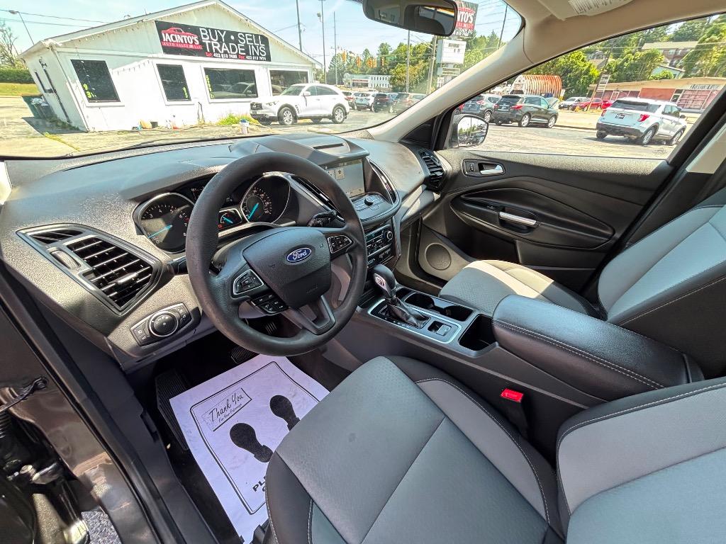 2018 Ford Escape - $10,995