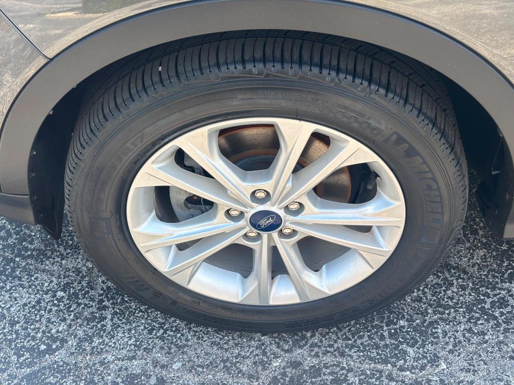 2018 Ford Escape - $10,995