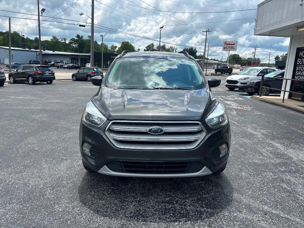 2018 Ford Escape - $10,995