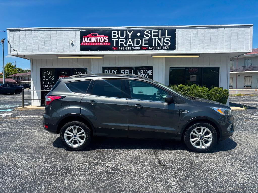 2018 Ford Escape - $10,995
