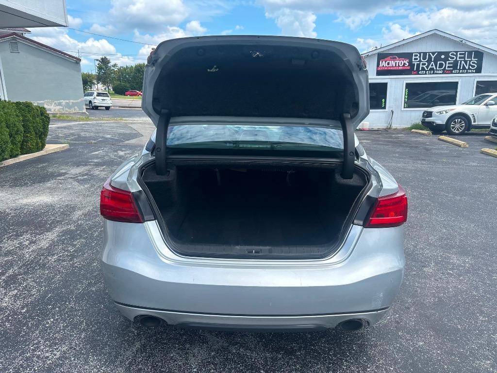 2017 Nissan Maxima - $13,995