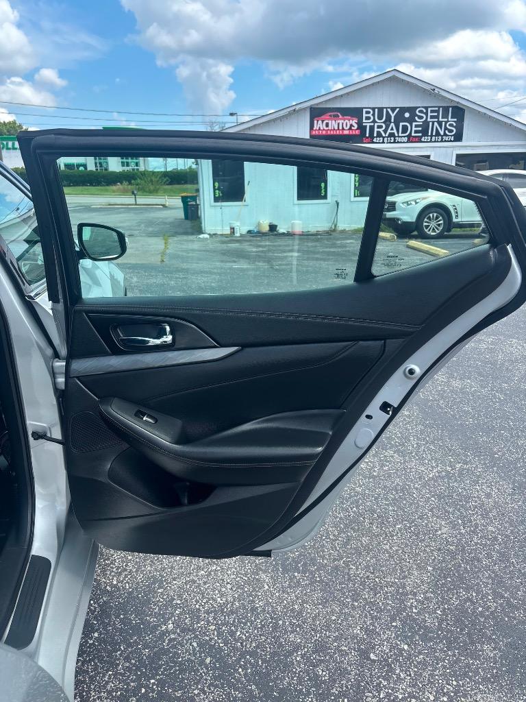 2017 Nissan Maxima - $13,995