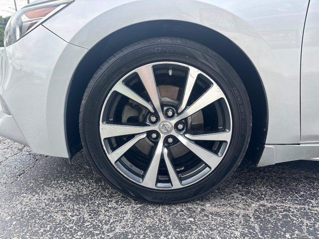 2017 Nissan Maxima - $13,995
