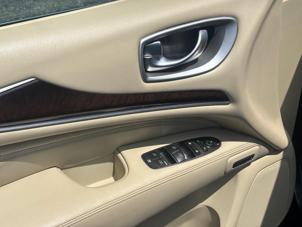 2014 INFINITI QX60 - $13,995