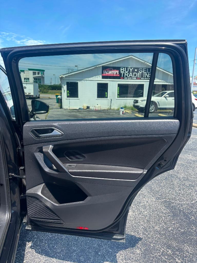2021 Volkswagen Tiguan - $18,995