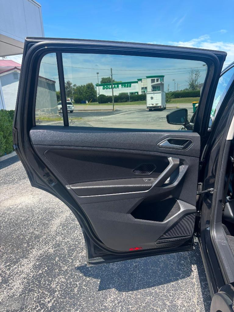 2021 Volkswagen Tiguan - $18,995