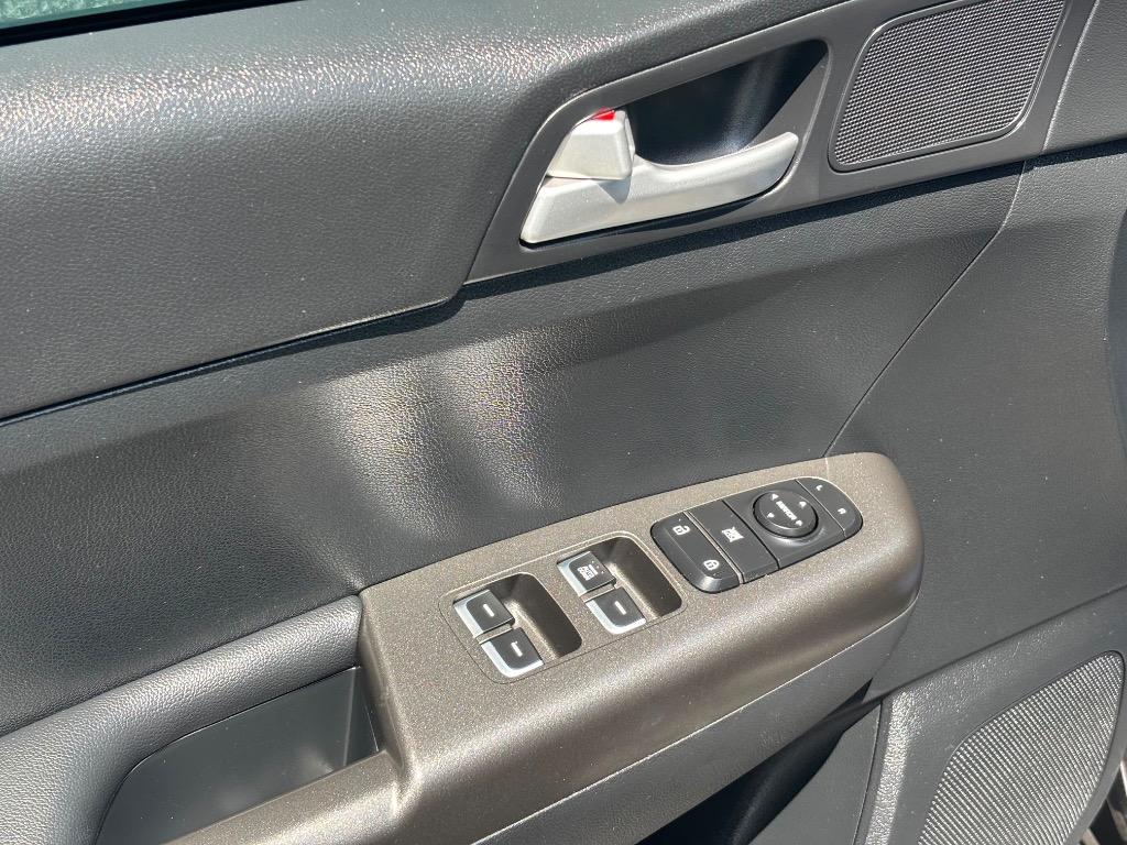 2019 Kia Sportage - $12,995