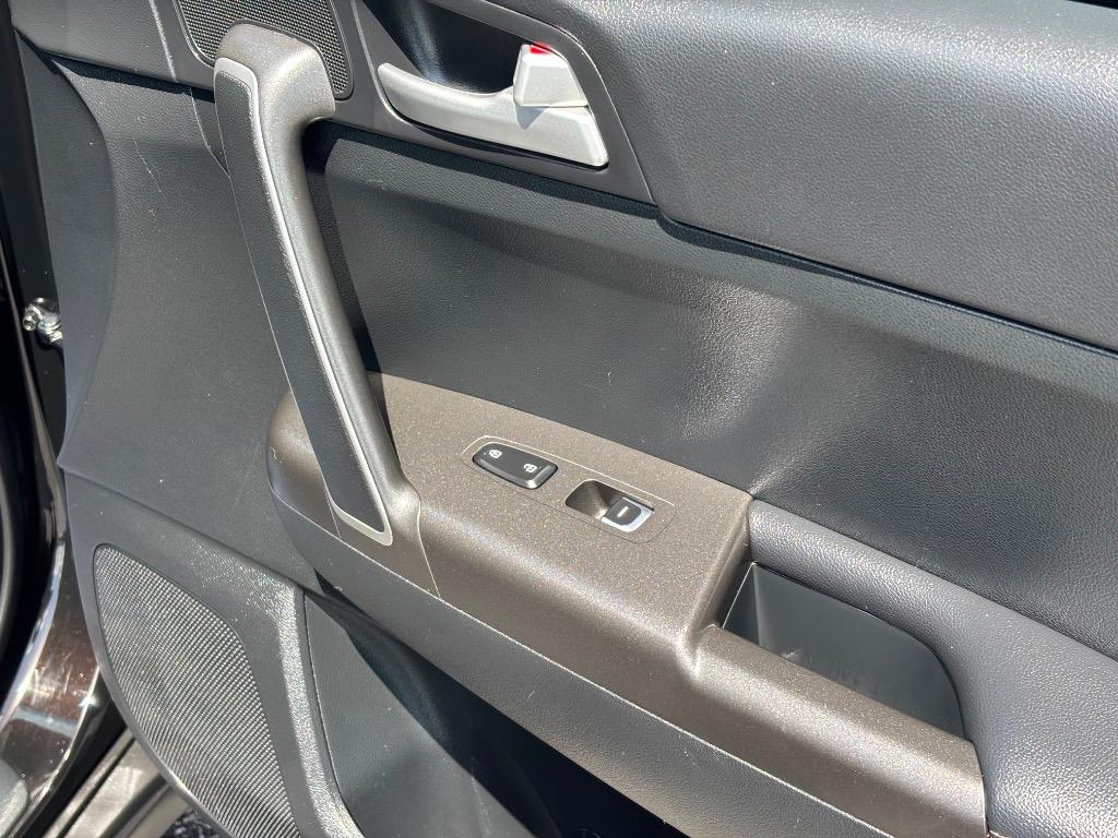 2019 Kia Sportage - $12,995