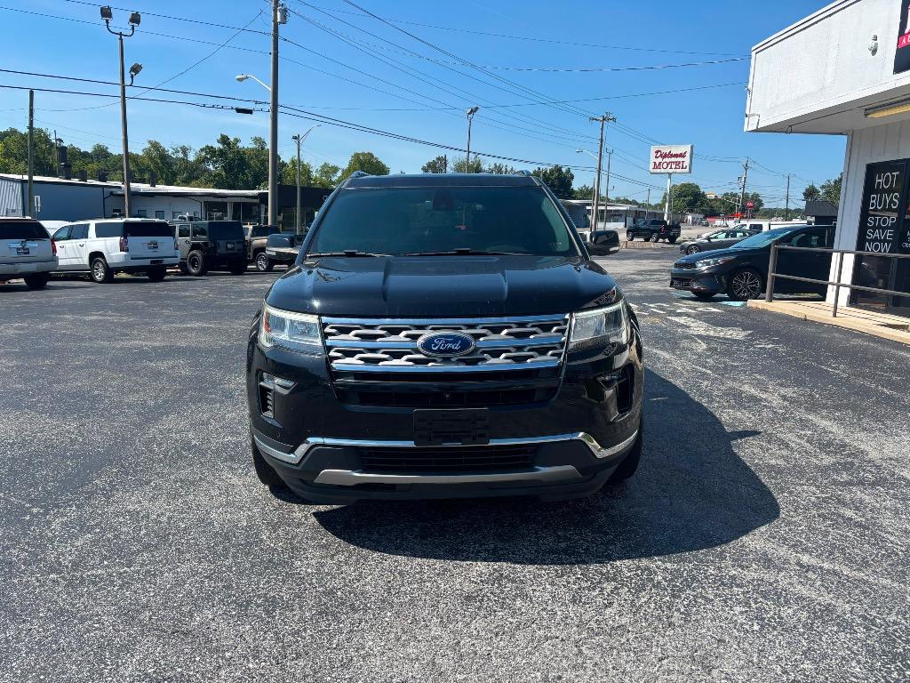 2018 Ford Explorer - $17,995