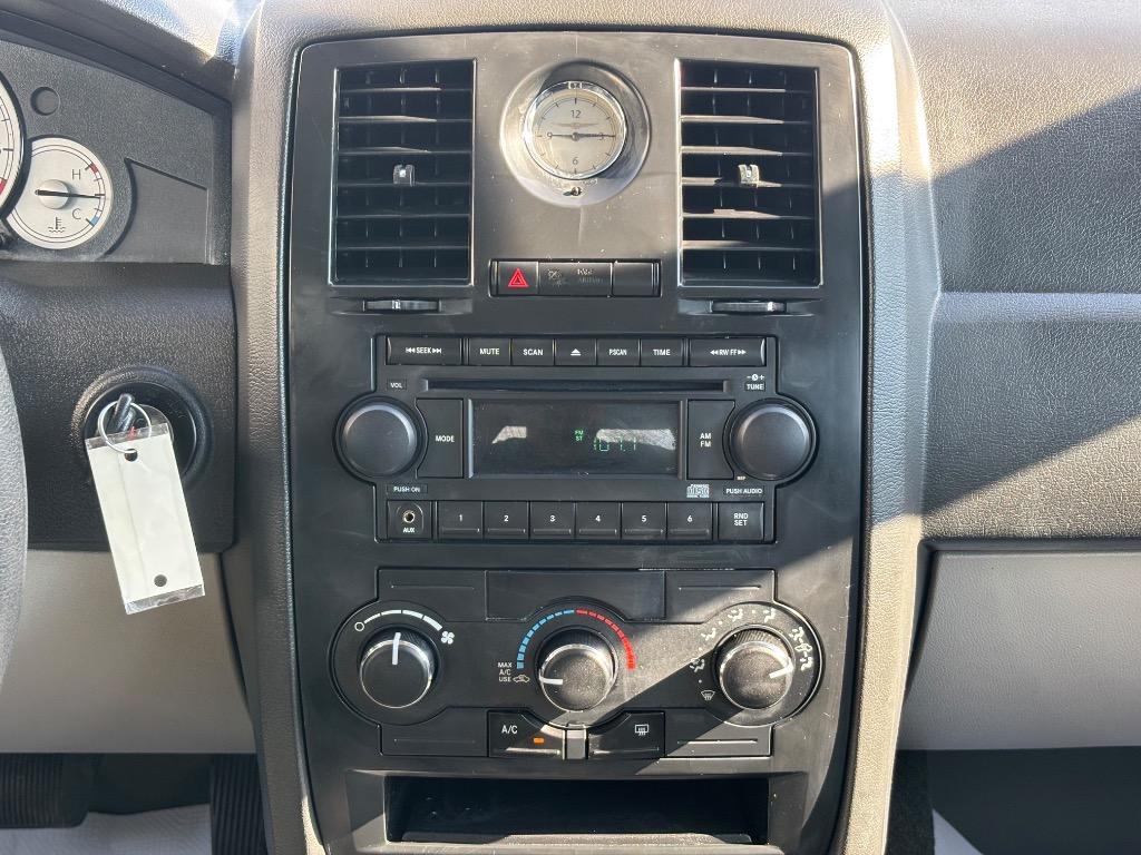 2006 Chrysler 300 #22