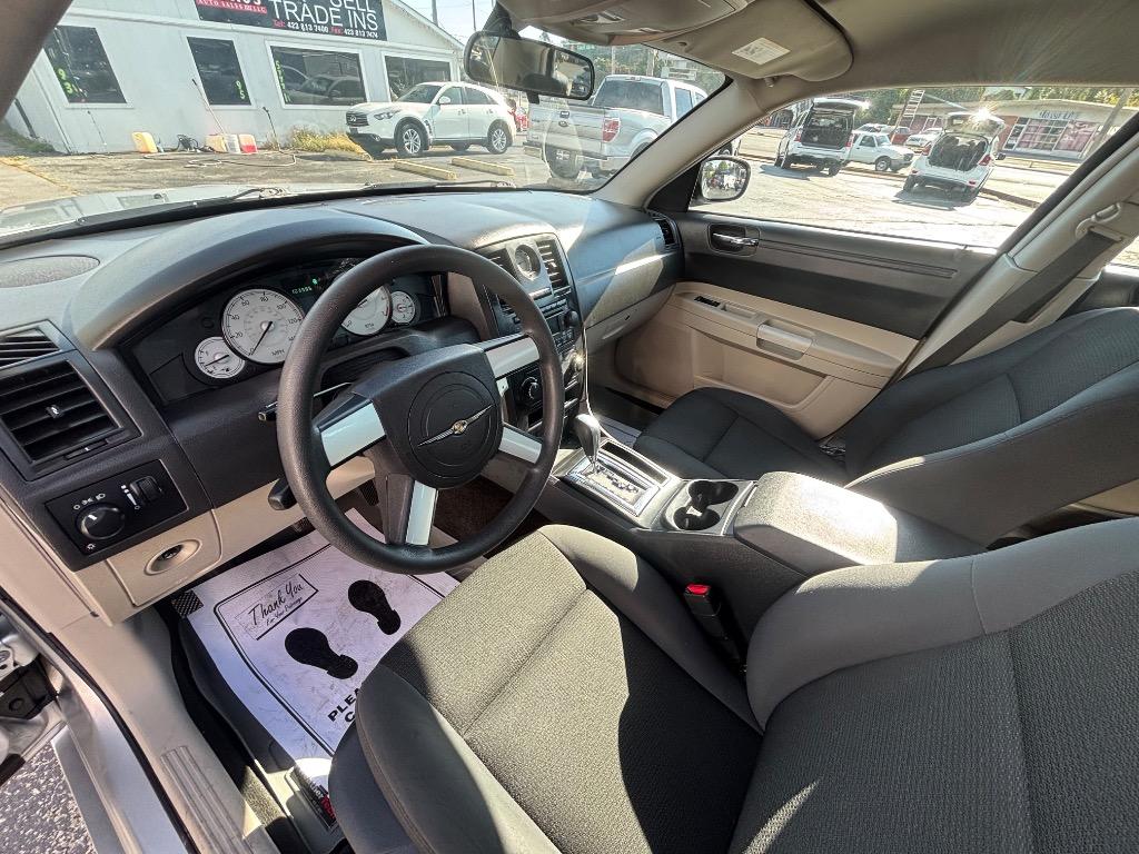 2006 Chrysler 300 #16