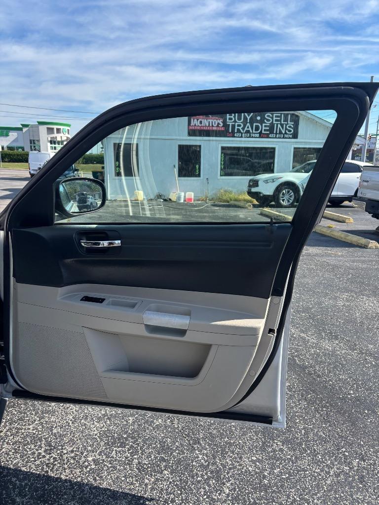 2006 Chrysler 300 #33