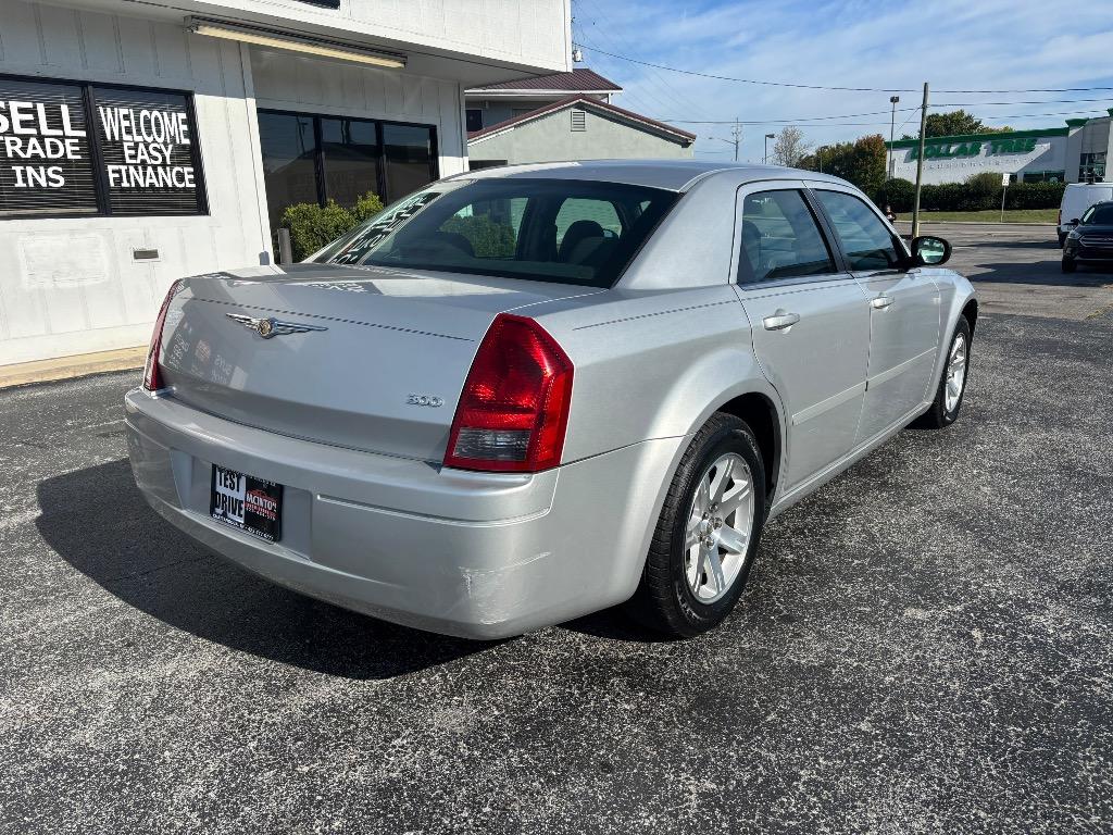 2006 Chrysler 300 #6